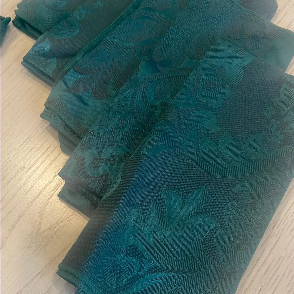 Elegant dark green damask table napkins  set of 6